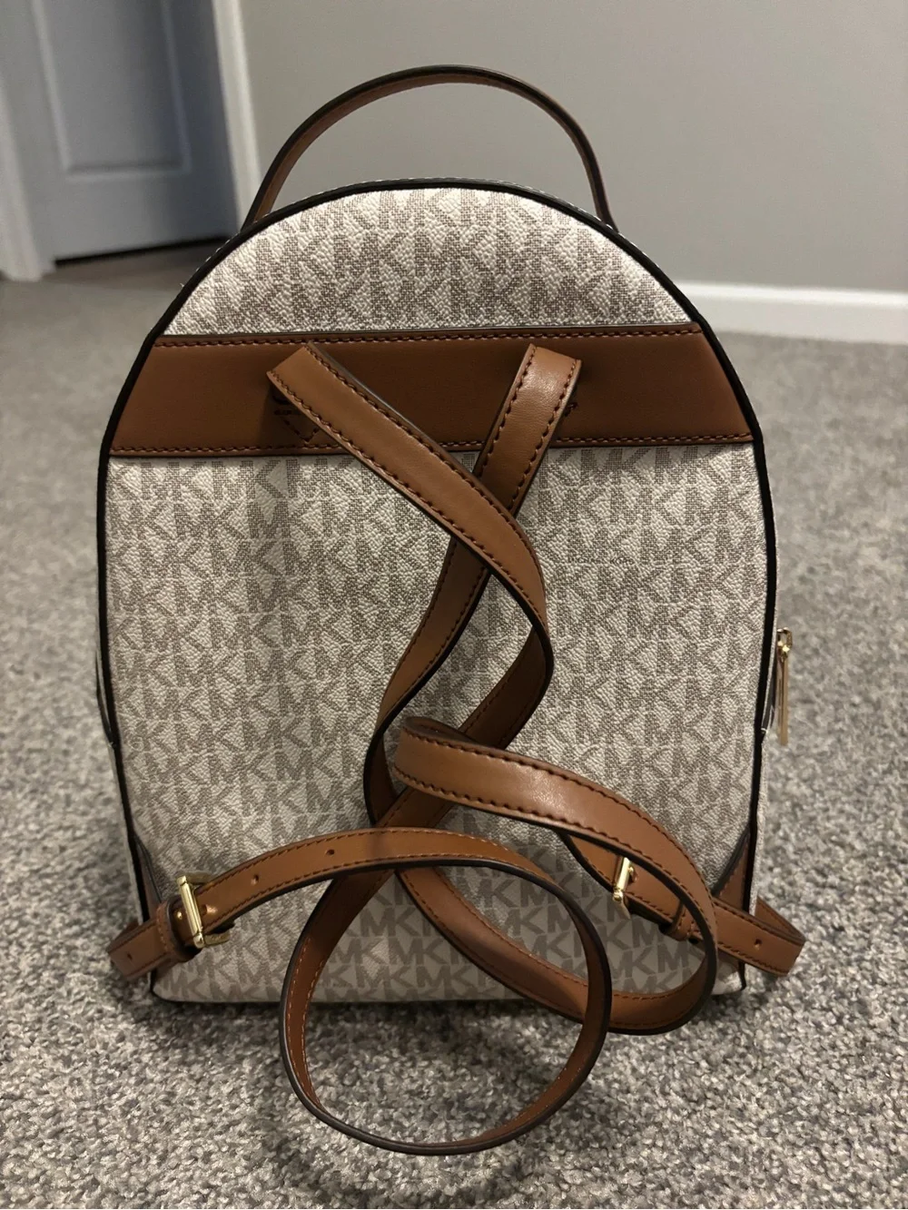 MICHAEL Michael Kors Cream and Brown Logo Sheila Backpack Medium